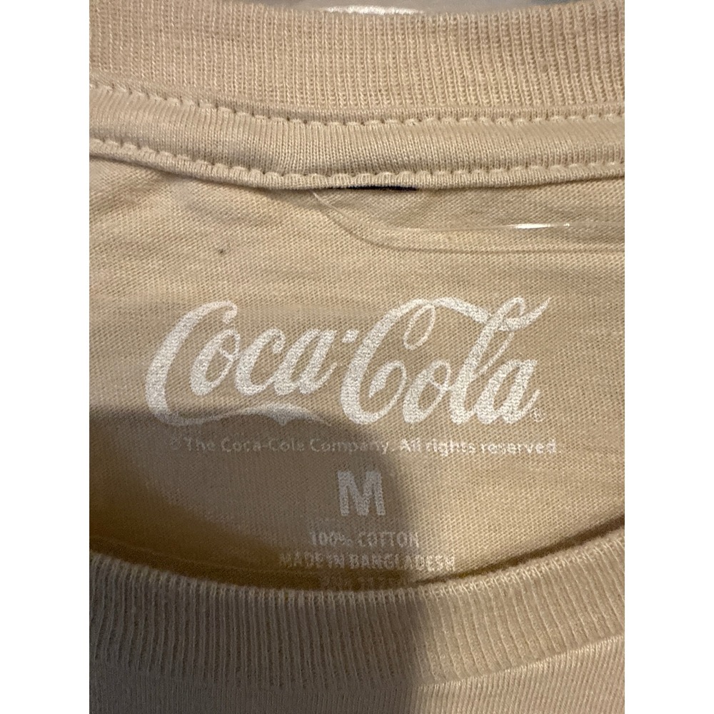 Coca Cola Mens T Shirt Ice Cold Graphic Print Tan Crewneck Size Medium - Picture 2 of 4